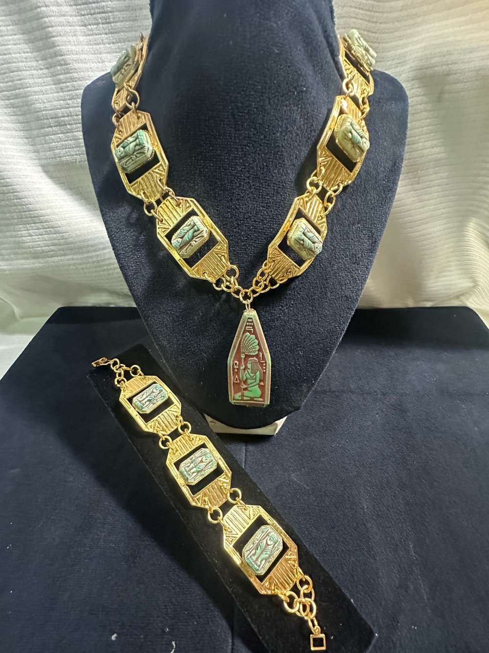 🔥RARE: Vtg NEIGER Brothers Glass Egyptian Revival Necklace & Bracelet Set